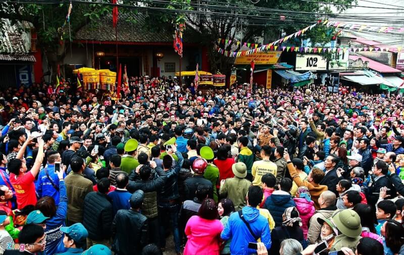 Ky Lua Cannon Head Festival