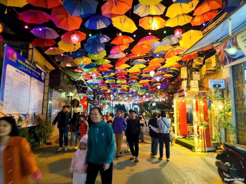 纪念手工艺村的节日