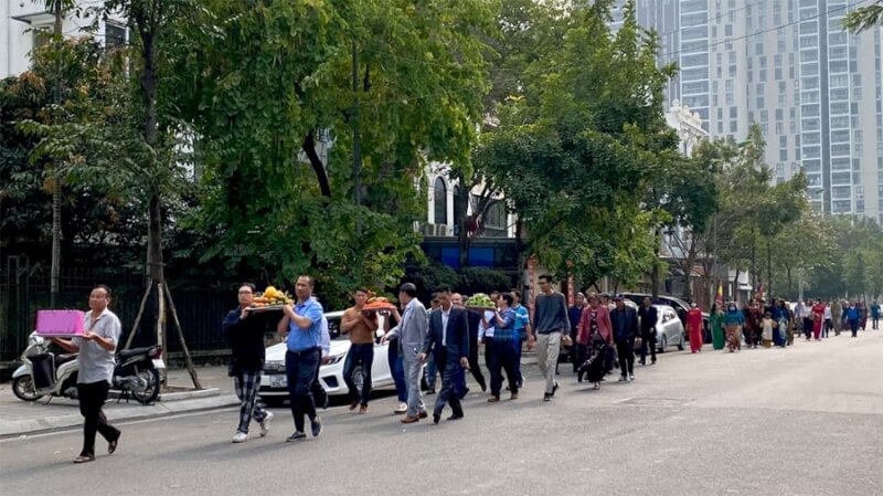 ディン・ハー・イェン・クイェットの伝統的な祭り