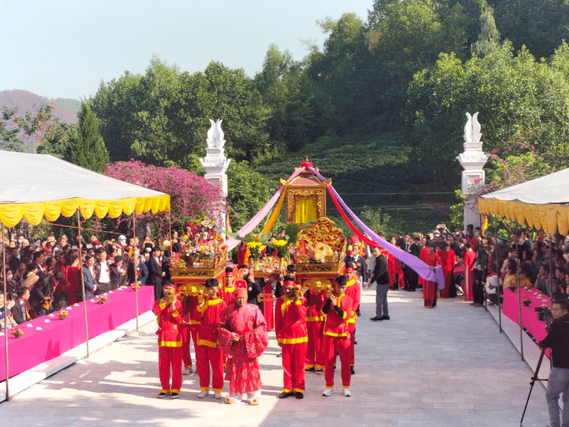 Lễ hội Núi Văn – Núi Võ