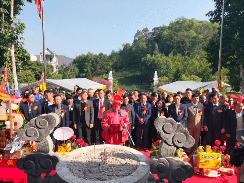 Lễ hội Núi Văn – Núi Võ