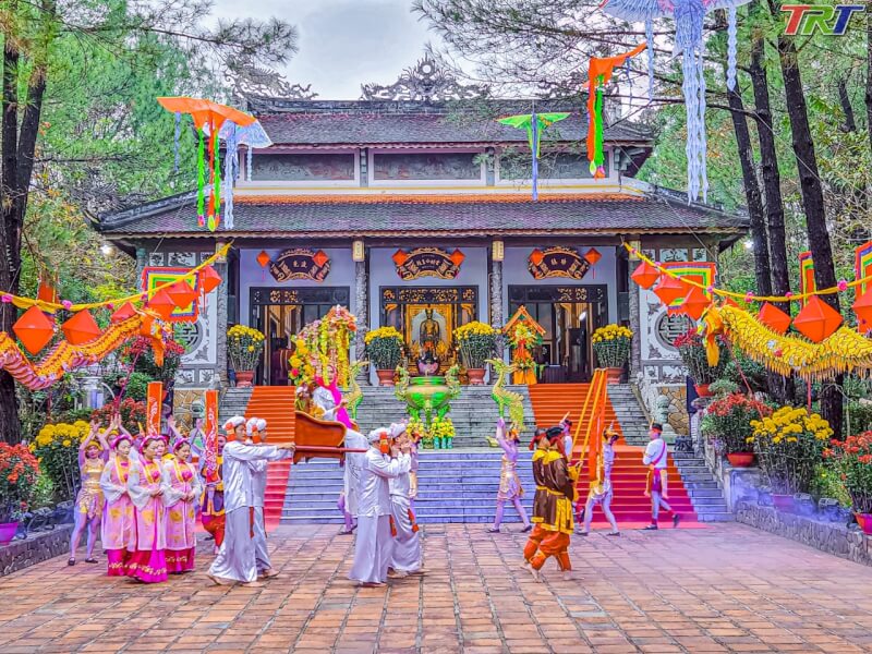 Lễ hội đền Huyền Trân Công chúa