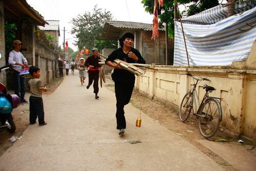 Festival of rice blowing competition in Dong Van