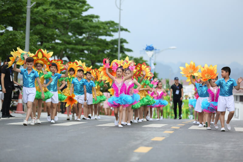 Carnival Ha Long 2026