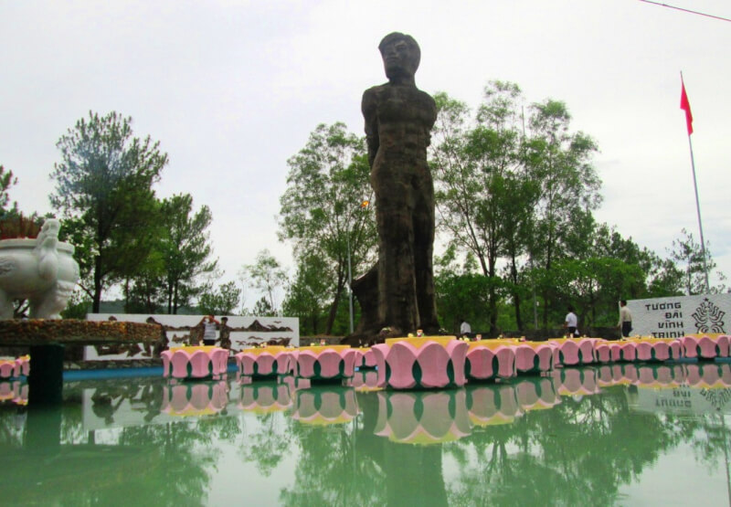 Khu di tích vụ thảm sát Vĩnh Trinh