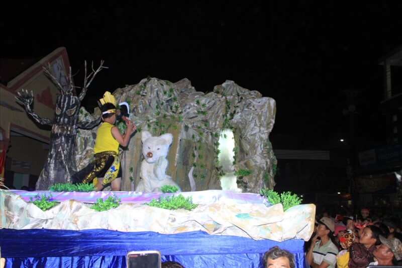 Lễ rước Cộ Bà Chợ Được