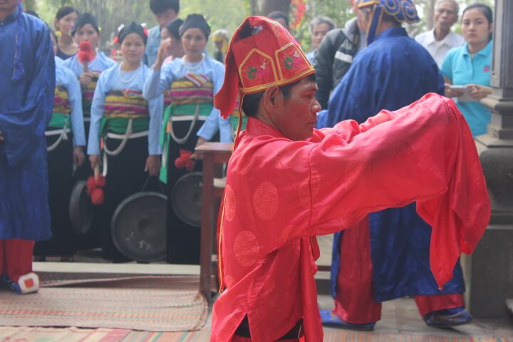 Lễ hội rước thần cá