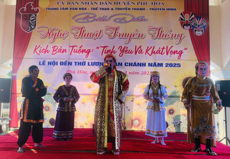 Luong Van Chanh Temple Festival