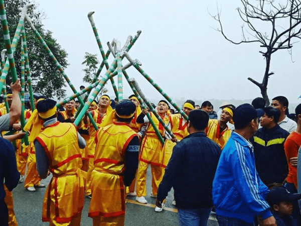 비엔 노이 다리 파종 축제