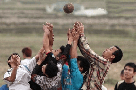 비엔 노이 다리 파종 축제