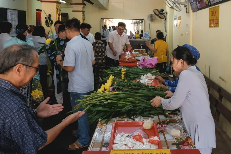 Ky Yen Dinh Phu Nhuan Ceremony