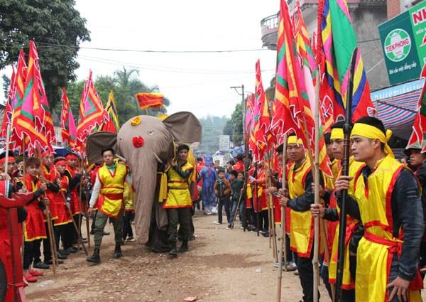 Dao Xa elephant procession festival