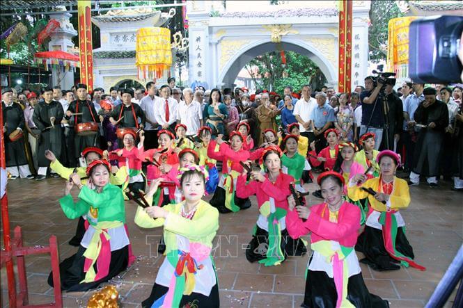 Lanh Giang temple festival