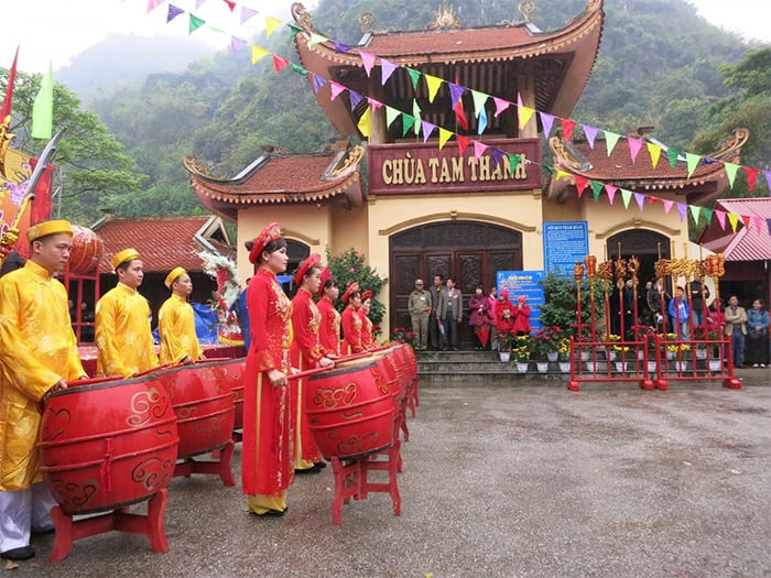 Nhi - Tam Thanh Festival