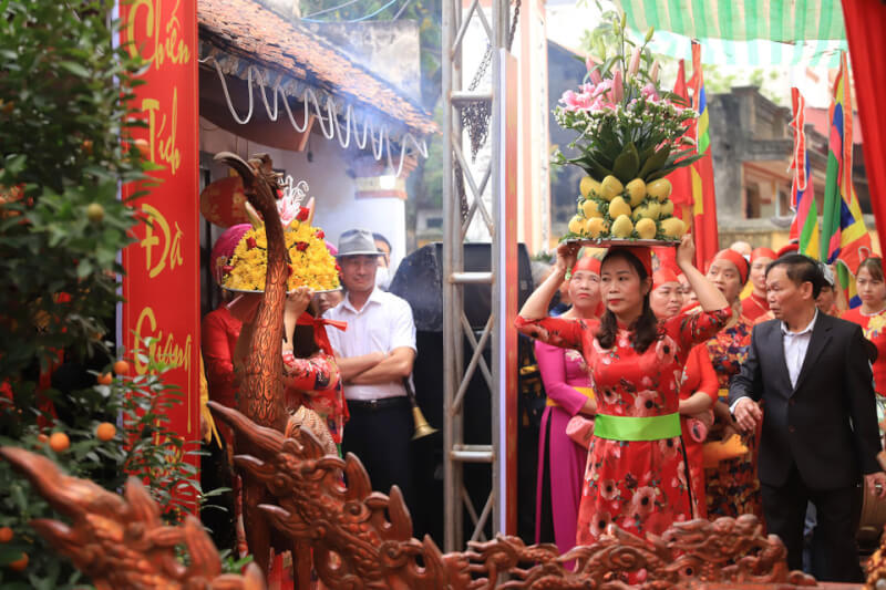 Mau Dao Nuong Temple Festival