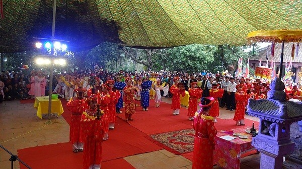 Lễ hội đền Du Yến