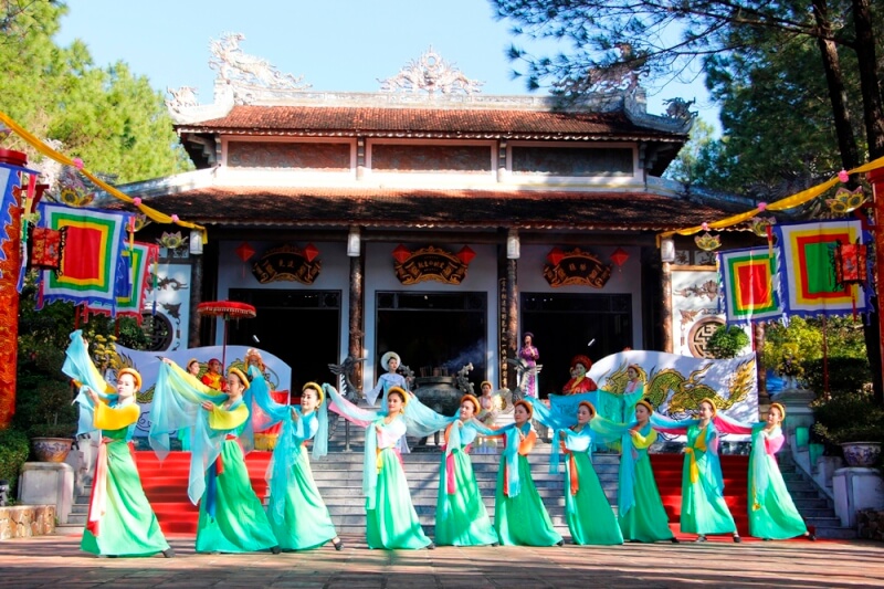 Lễ hội đền Huyền Trân Công chúa