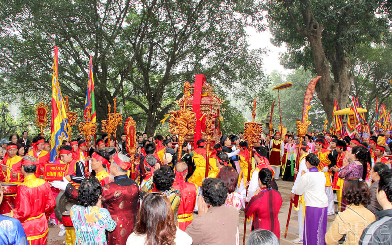 Lễ hội đền Voi Phục