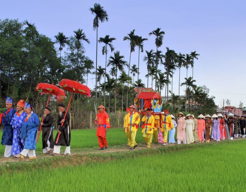 Lễ hội đình làng Túy Loan