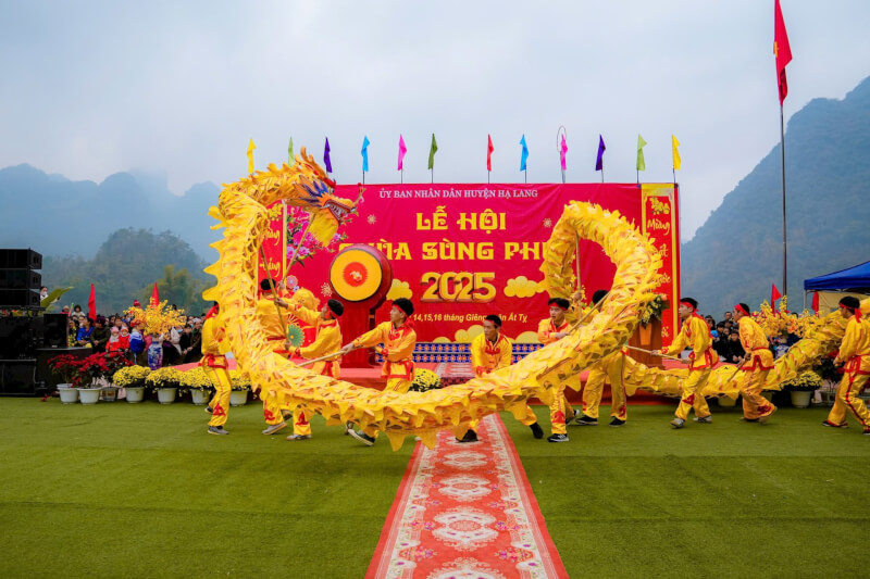 Sung Phuc Pagoda Festival