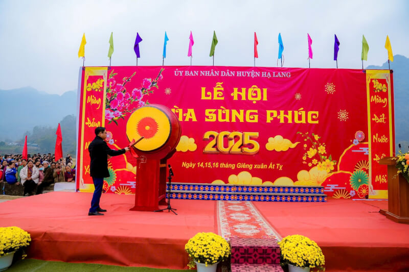 Sung Phuc Pagoda Festival