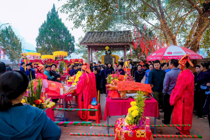 Sung Phuc Pagoda Festival
