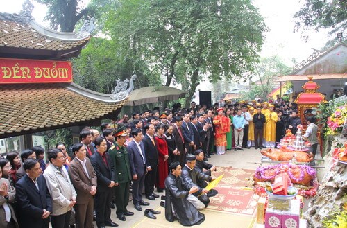 Lễ Hội Đền Đuổm