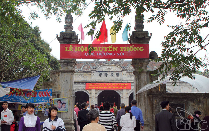 Lễ hội làng Sủi