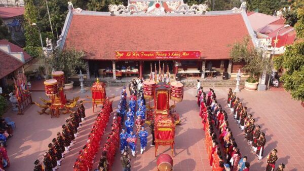 5개 Moc 마을의 축제