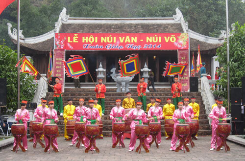 Lễ hội Núi Văn – Núi Võ