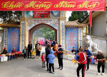 Dong Lan Pagoda Festival