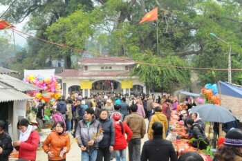 Ky Sam Temple Festival