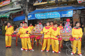 Lễ hội đền Bạch Mã