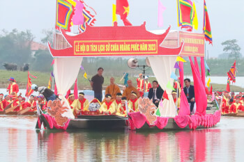 ホアンフックパゴダフェスティバル