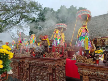 미엥하마을 축제