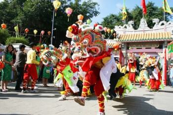 オンパゴダフェスティバル（タートプー古代寺院）