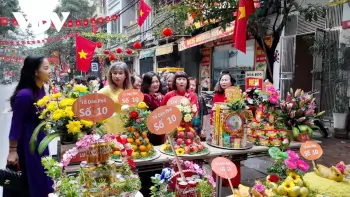 Dong Nhan temple festival