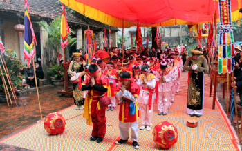 La Duong communal house festival