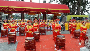 Sai Dong communal house festival