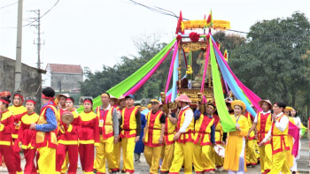 Lễ hội đền Mai Bảng