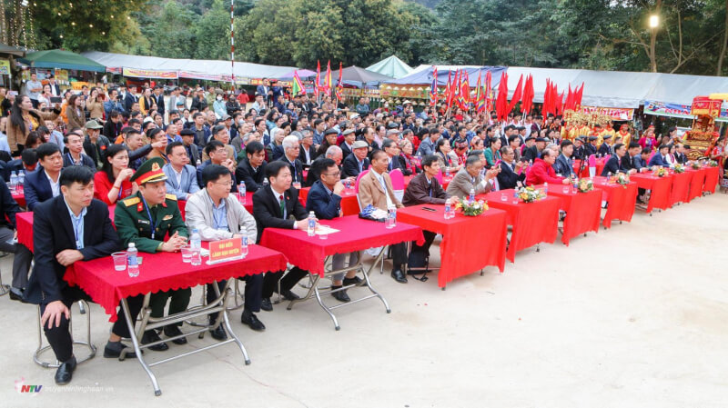 Lễ hội Đền Vạn - Cửa Rào