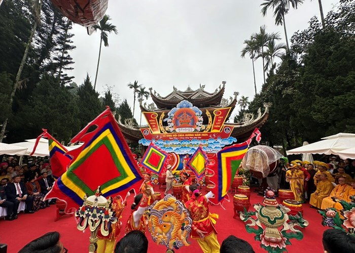 Lễ hội chùa Hương