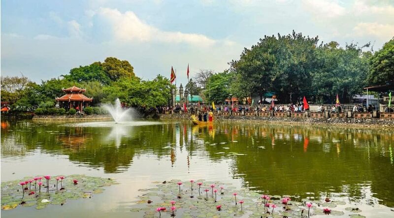 Lễ hội đền Phù Ủng