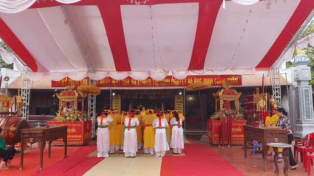 Dinh Ruoi Festival