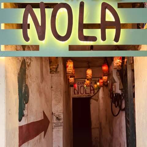 NOLA Cafe & Bar: Thánh Đường Của Giai Điệu Và Sự Suy Tư