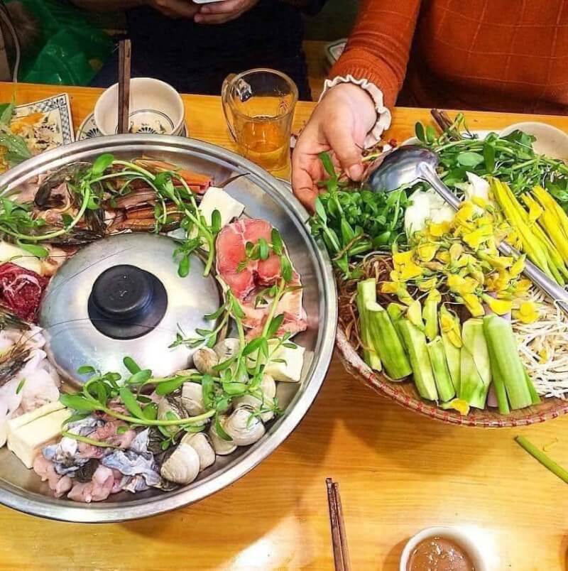 Lẩu Mắm Bà Sáu Văn Cao - Vị Ngon Miền Tây Giữa Lòng Hà Nội