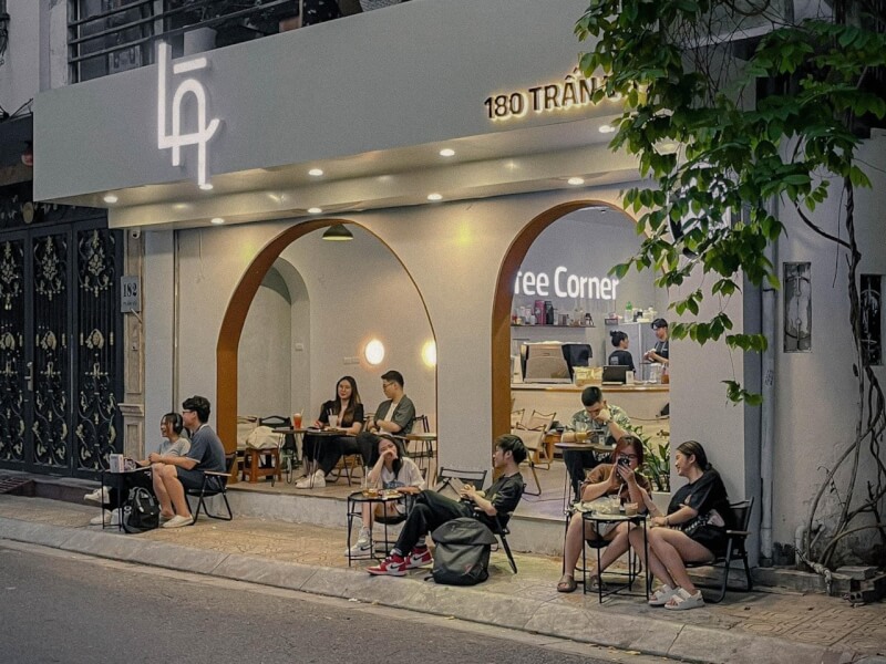 Là Coffee Corner 230 Yên Hoa: Góc "Chill" An Yên Bạn Đang Tìm Kiếm