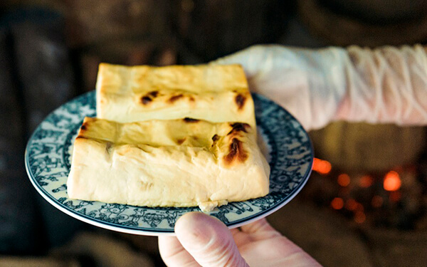 Khám Phá Làng Chài Võng La Nơi Làm Ra Những Bìa Đậu Phụ Trứ Danh