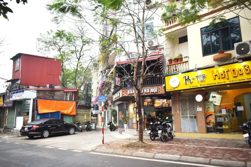 Phố Đặng Văn Ngữ: Góc Nhỏ Seoul Giữa Lòng Thủ Đô