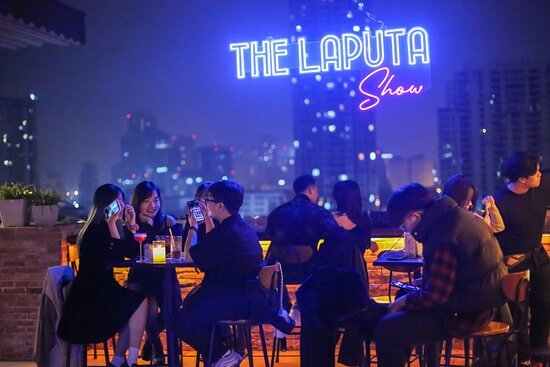 THE LAPUTA: Tọa độ ngắm trọn Hà Nội 360 độ từ trên cao